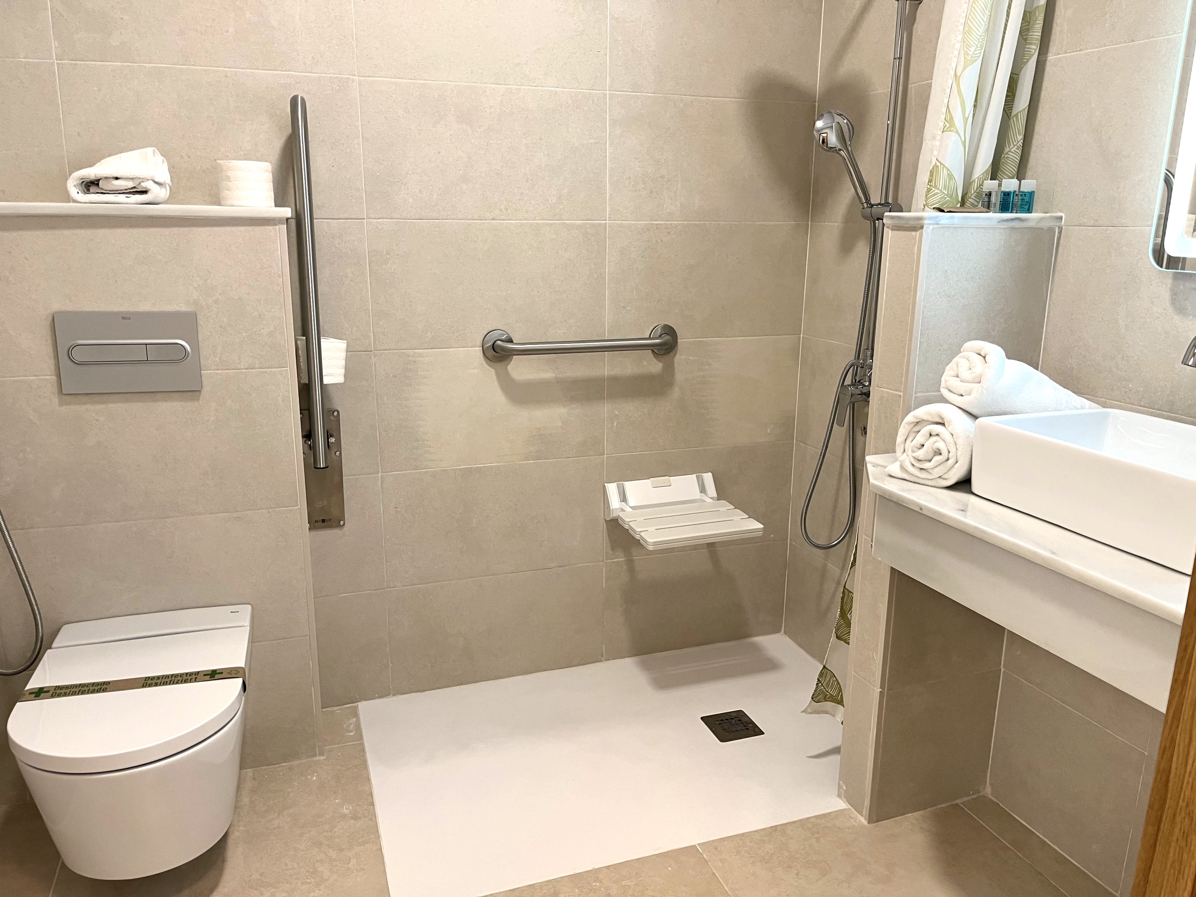 Doble Adaptada 2 (Baño)