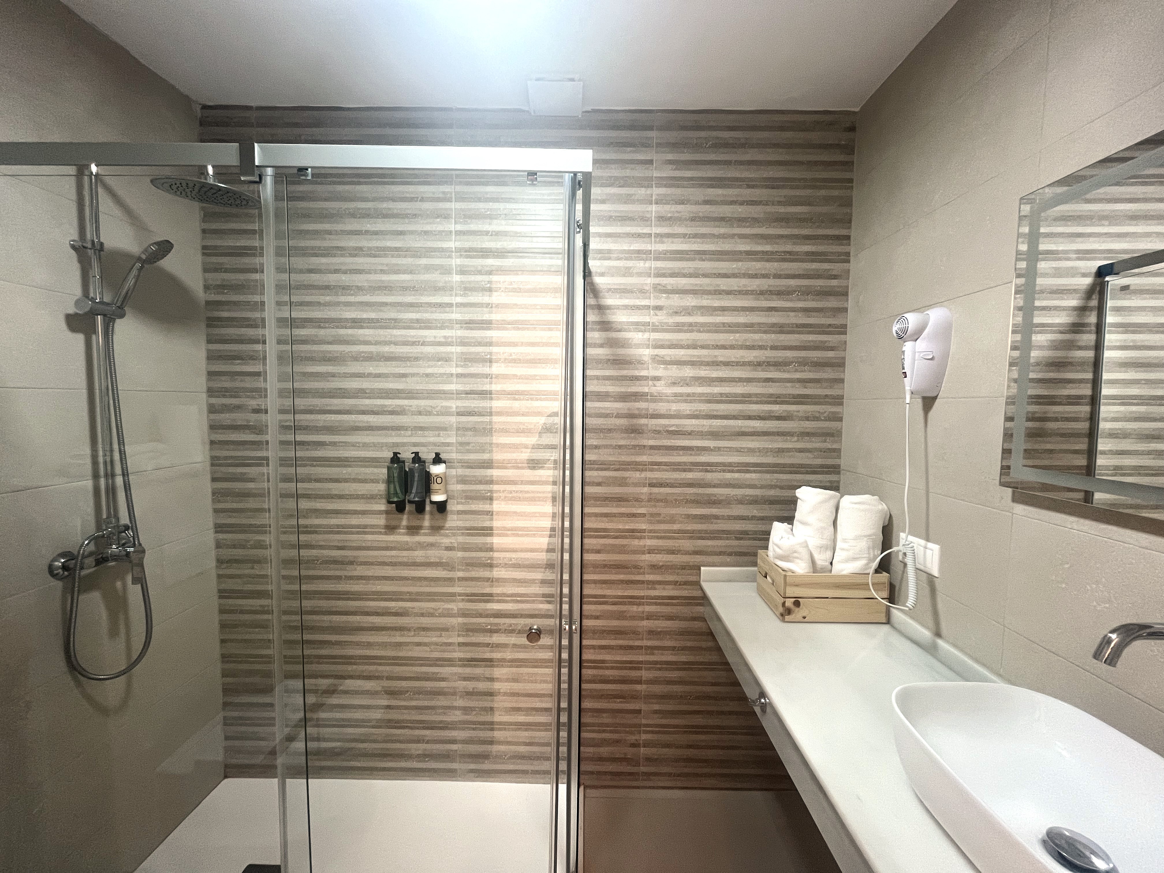 Doble Standard 5 (Baño)